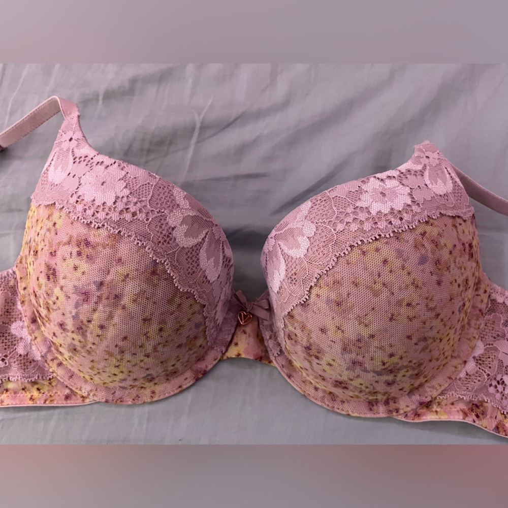 Victoria’s Secret | New | Body By Victoria | Perfect Shape Pink Floral 32D Bra